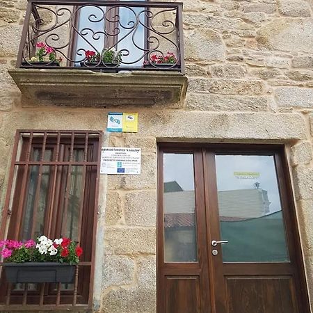 Albergue A Salazon 阿罗萨新镇 外观 照片